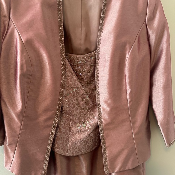 David’s Bridal Dress with Jacket - Picture 3 of 6